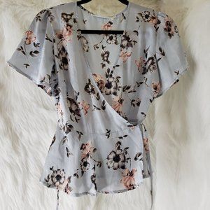 ASTR THE LABEL Floral Print Wrap Top Blouse Blue S